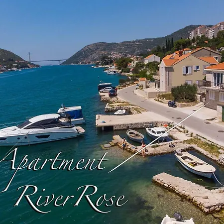 Apartment River Rose